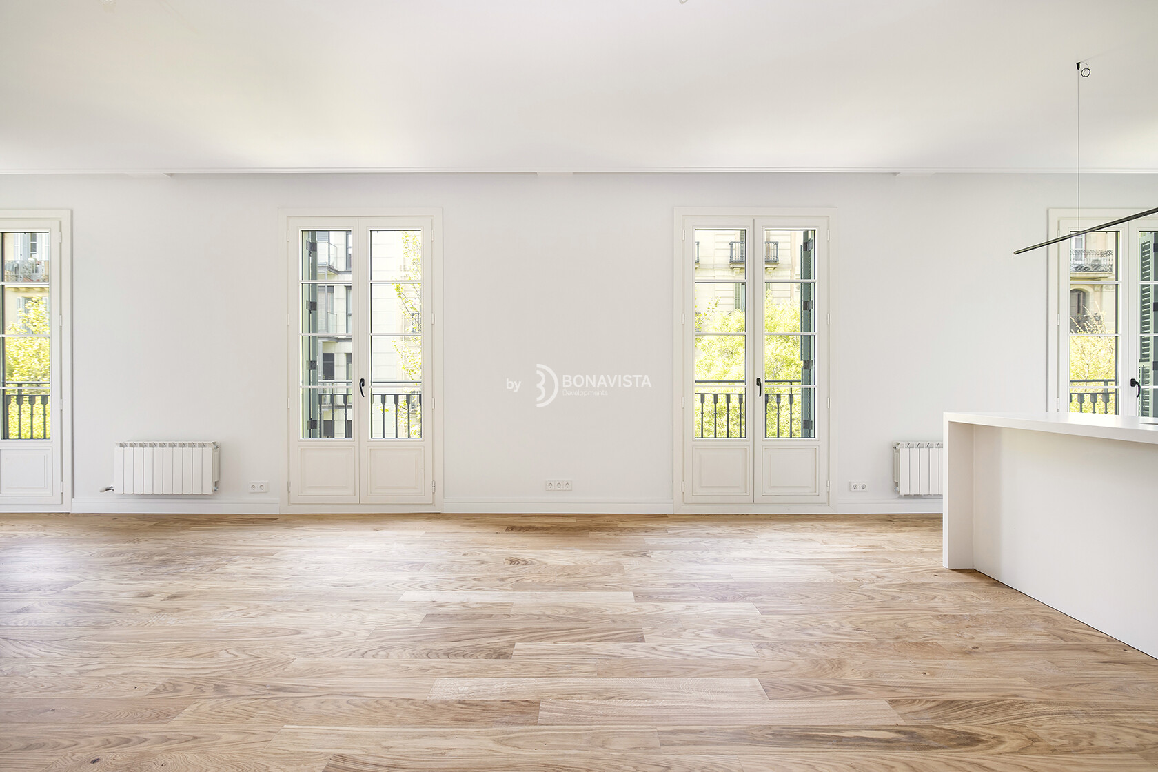 3º3 08