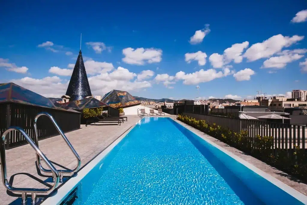 casa-bures-piscina-rooftop