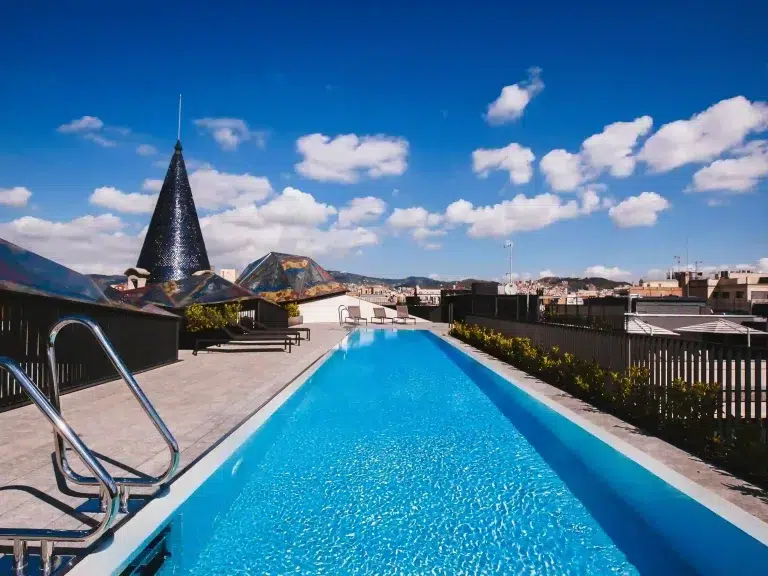 casa-bures-piscina-rooftop