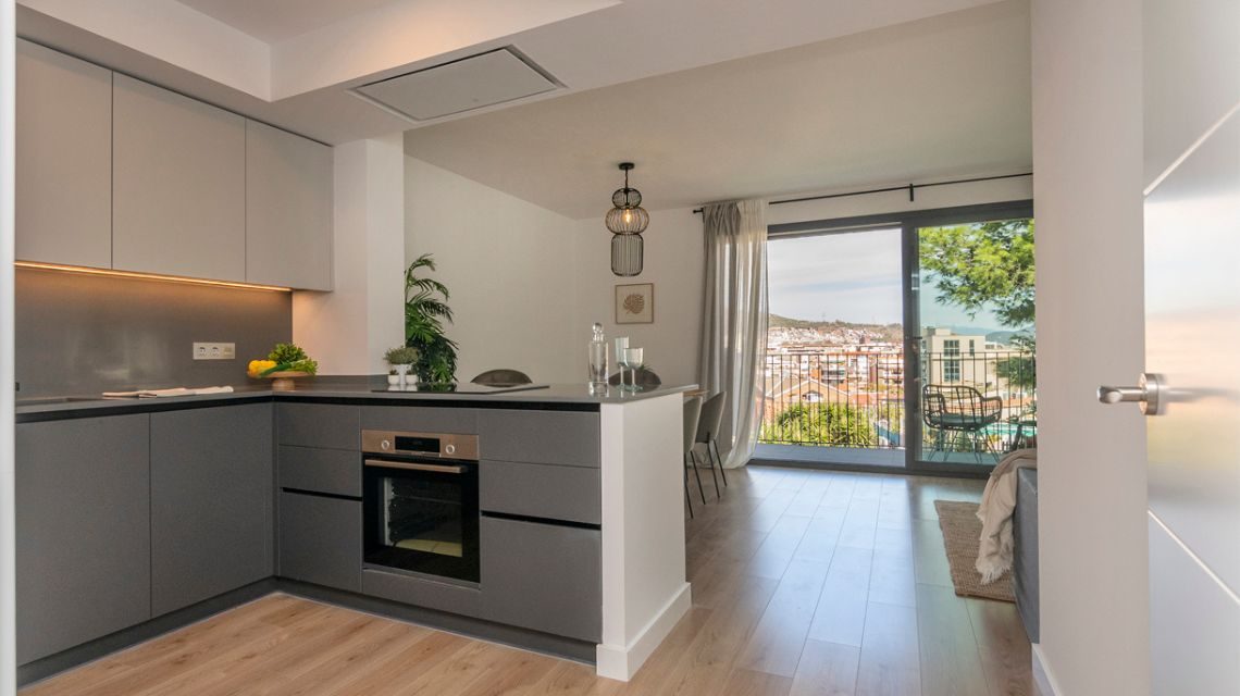 Imagen de cocina de la nueva obra en Frederic Rahola, 43-45. Piso bajo a estrenar.